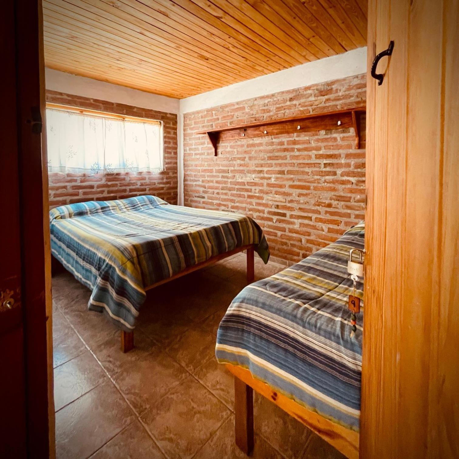 Hostal Del Rio El Bolson Ngoại thất bức ảnh